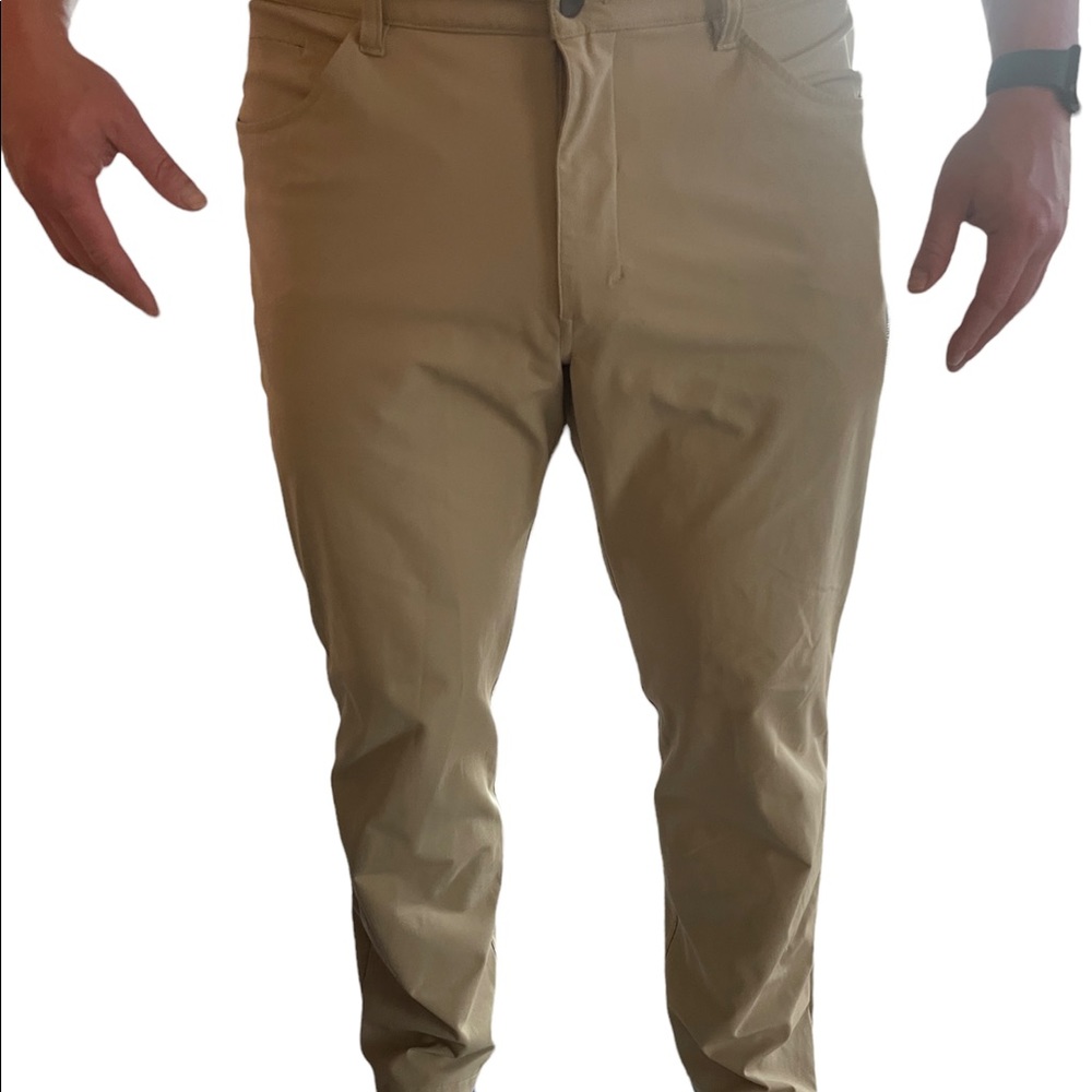 Men’s Lululemon ABC pant